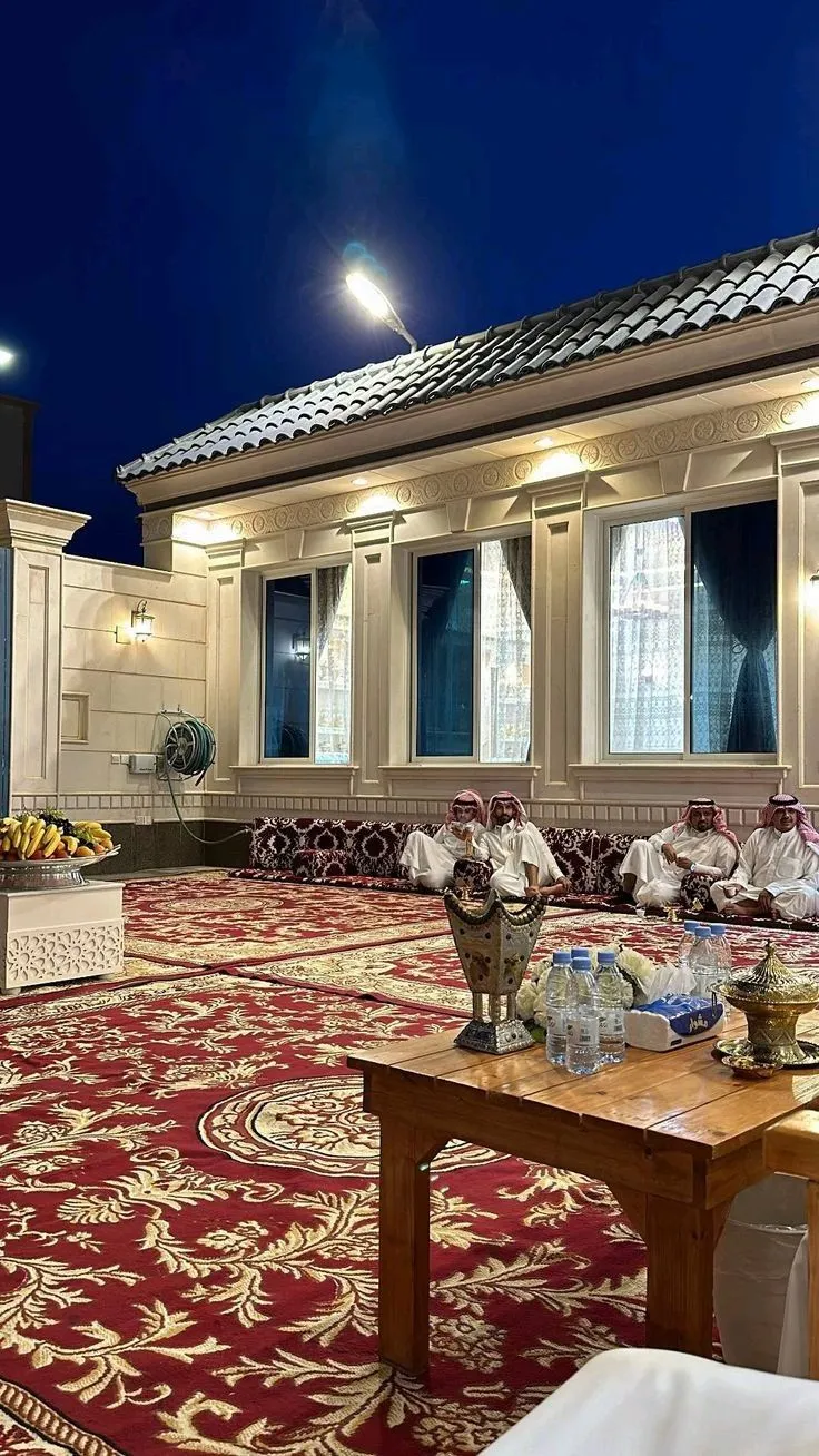 مجالس خارجية بالرياض 0501094281 تصاميم فاخرة من ظلال الرياض