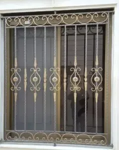 حداد منتقل في تركيب أبواب وشبابيك ونوافذفي الرياض جودة عالية
