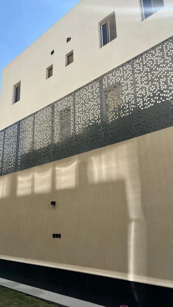 حداد مظلات وسواترفي الرياض باافضل الأنواع وأحدث التصاميم